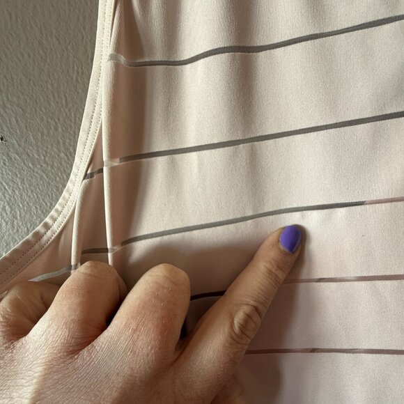 Women's XL Athleta Stripe Mesh Chi Tank Light Pink Racer Back - Picture 9 of 9